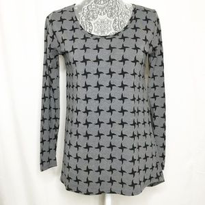 LuLaRoe Top Gray Black Windmill Pattern Round Neck